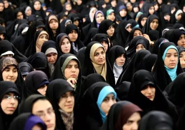 از افزایش سهم زنان در دولت تا سقط روزانه ۱۰۰۰ جنین