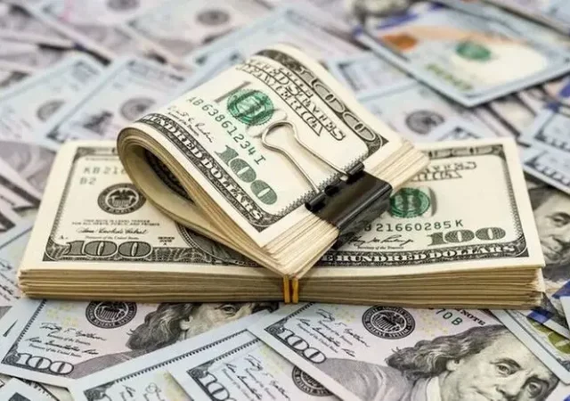 قیمت دلار امروز دوشنبه ۱۶ تیر ۱۴۰۴ کاهش یافت + پیش بینی قیمت دلار