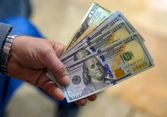 قیمت دلار امروز چهارشنبه ۲۲ مرداد | آینده بازار ارز پیش بینی شد