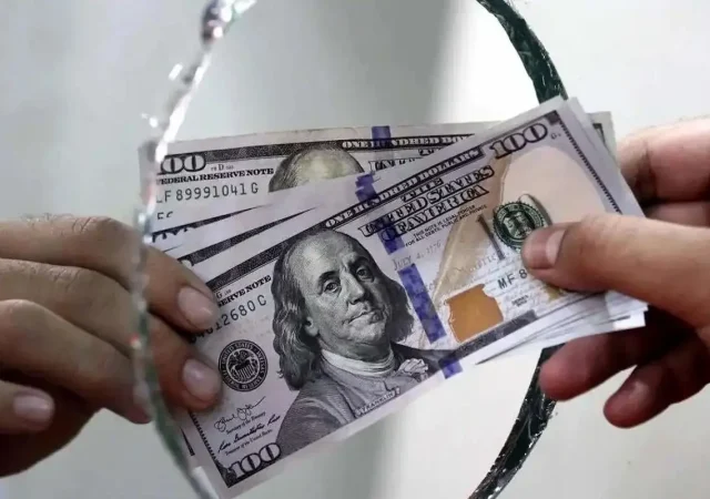 قیمت دلار امروز به پرواز درآمد (۲۰ آبان ۱۴۰۴)