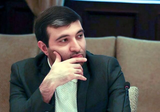 افزایش قیمت بنزین راه‌حل نیست| آلودگی هوا نتیجه حکمرانی جزیره‌ای در صنعت خودروست