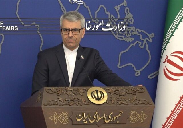 بقایی: فیفا باید به وظایف خود برای رفع موانع جام جهانی عمل کند