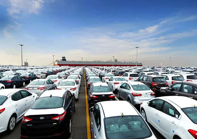 تمدید ثبت‌نام خودرو‌های وارداتی + جدول قیمت