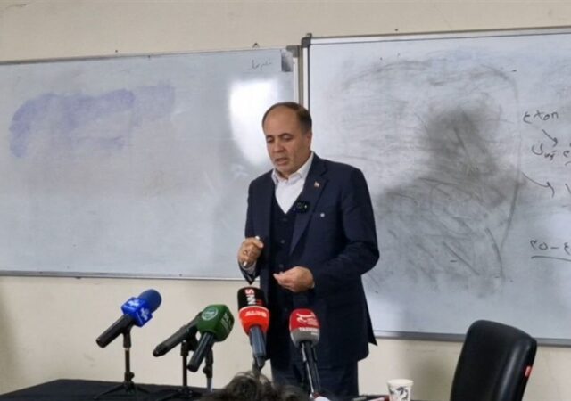 توجیهات پای تخته وزیر جهادکشاورزی درباره افزایش قیمت کالاهای اساسی