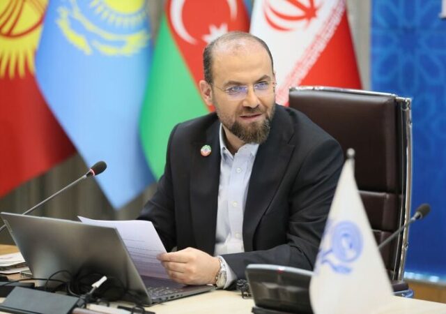 حذف عوارض ۴۰۰ دلاری کامیون‌های ایران و ازبکستان| عملیات راه آهن رشت - آستارا از سال آینده