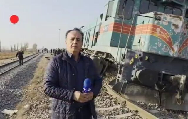 خارج شدن قطار از ریل در ایستگاه هشتگرد