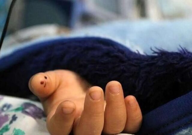 دختر ۳.۵ ساله اهوازی با گلوله کشته شد