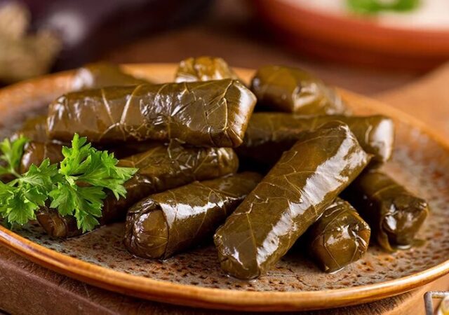 دلمه سنندجی ؛ غذای اصیل کردستان بر سفره شب یلدا