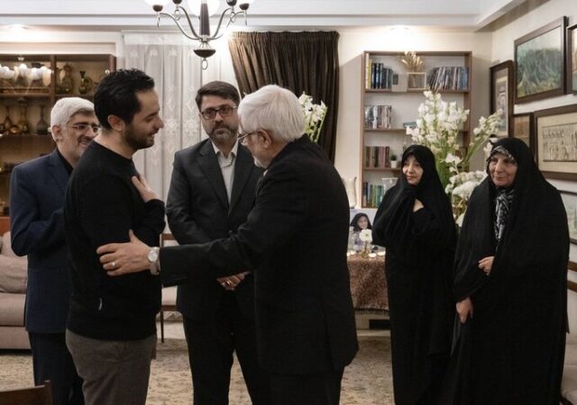 دیدار معاون اول رئیس‌جمهور با خانواده اشرف بروجردی