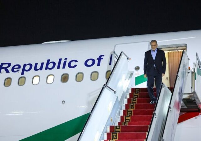 رئیس جمهور وارد ترکمنستان شد