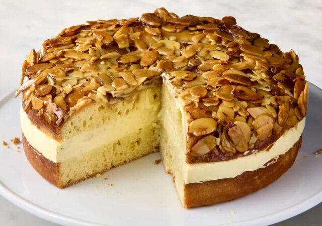 طرز تهیه کیک زنبوری؛ انتخابی کلاسیک و متفاوت برای میز دسر