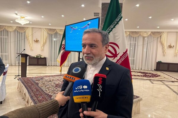 عراقچی: حامی حضور شرکت‌های فناور اصفهانی در نمایشگاه‌های جهانی هستیم