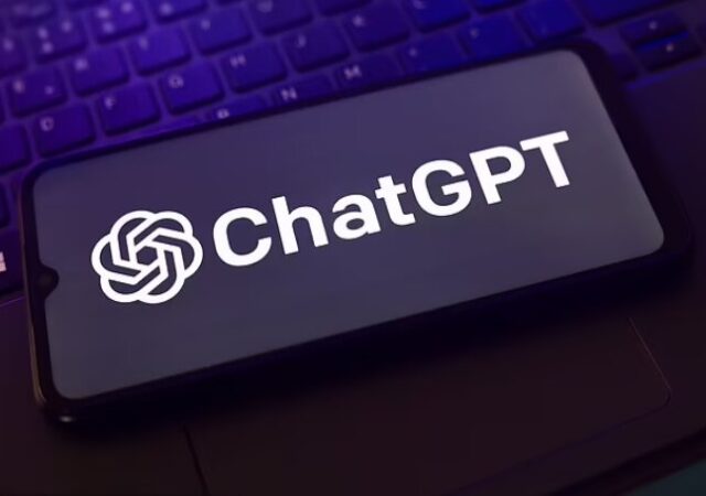 عرضه مدل های جدید چت جی پی تی برای رقابت با گوگل