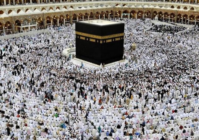 قانون جدید عربستان برای حجاج/ این عمل در سفر حج ممنوع شد