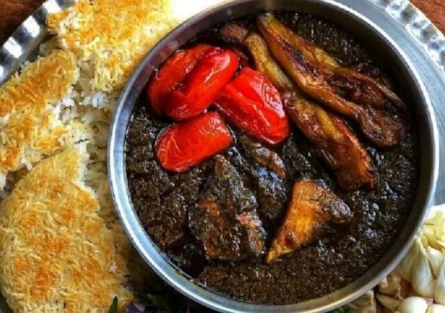 قورمه مرغ ؛ انتخابی خوش عطر برای سفره های امروزی