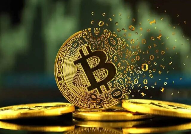 قیمت بیت‌کوین تحت تاثیر بازار آمریکا / رمزارزها کاهشی می‌شود؟