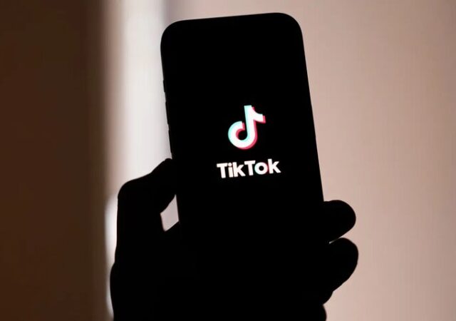 لهستان از محتوای تیک تاک شاکی شد