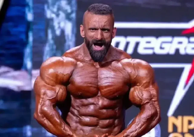 واکنش جالب هادی چوپان به اعتراضات اخیر+ عکس