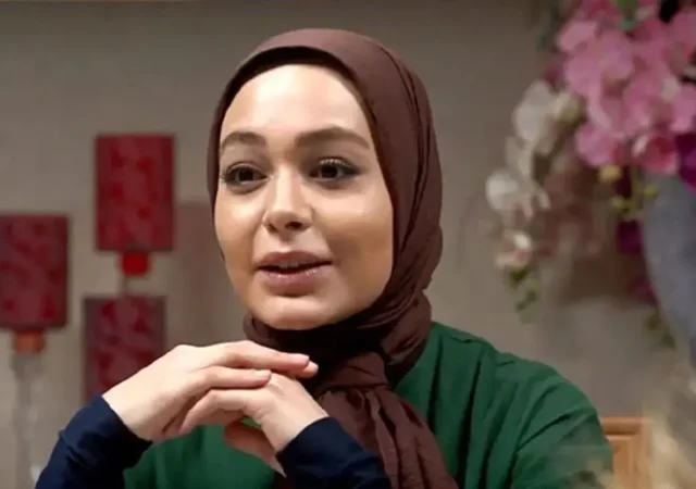 ژست هنری ارغوان سریال دلدادگان با پوشش پاییزی+ عکس