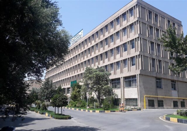 کوچک‌سازی تات هنوز محقق نشد