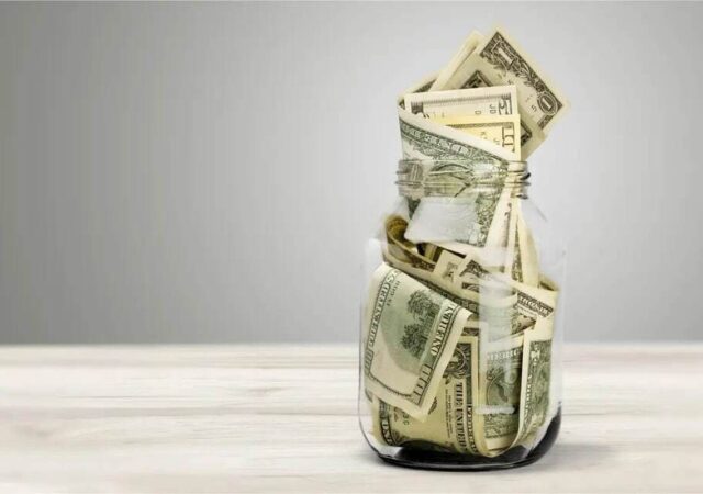 ۷ توصیه طلایی برای پس انداز کردن