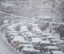 بارش برف خیابان های تهران را قفل کرد