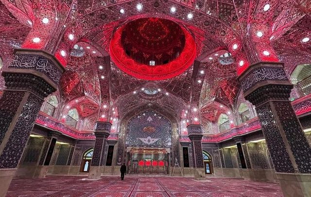 تصاویری از باز شدن درهای تل زینبیه به روی عزاداران حضرت زینب