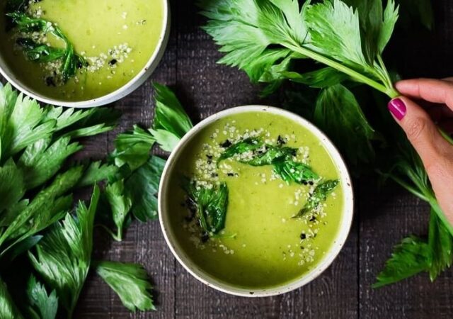 سوپ کرفس ؛ انتخابی دلچسب، سبک و گرم برای هوای برفی