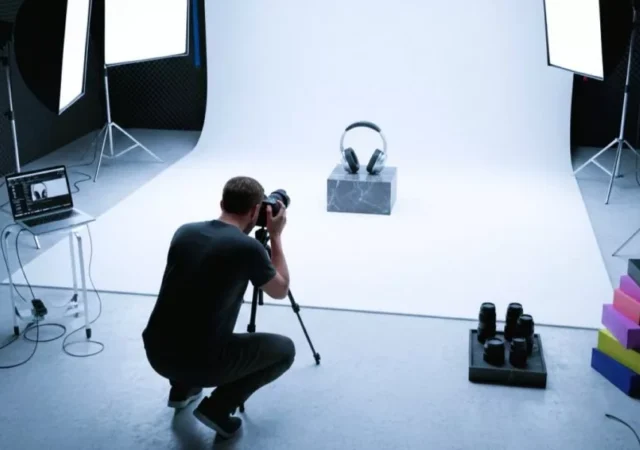 صاحبان فروشگاه آنلاین: با این ۱۴ پرامپت طراحی عکس محصول، با عکاسی خداحافظی کنید