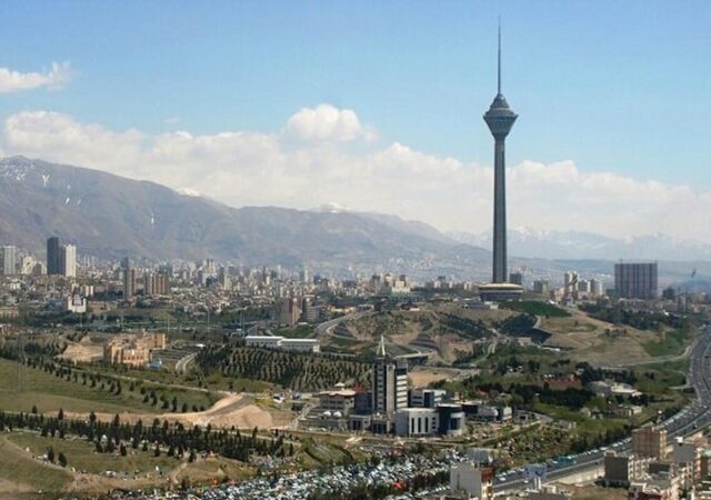 هشدار زرد هواشناسی/باد و ابر مهمان تهران شدند