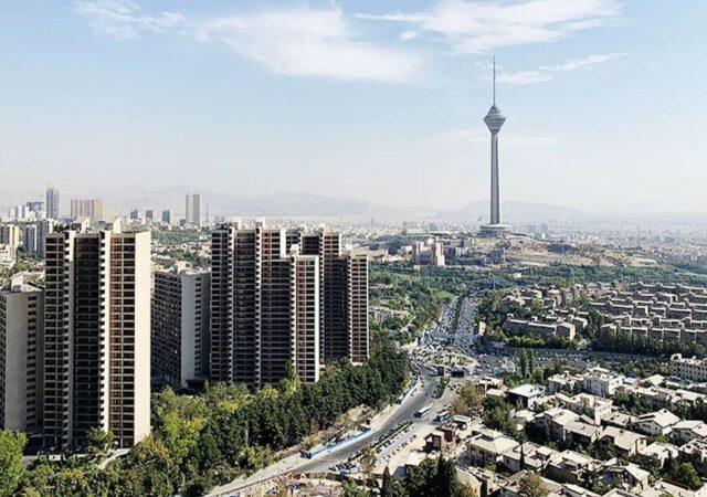 وضعیت تعطیلی تهران یکشنبه ۱۴ دی ۱۴۰۴ / مدارس، ادارات و دانشگاه‌ها تعطیل شد؟