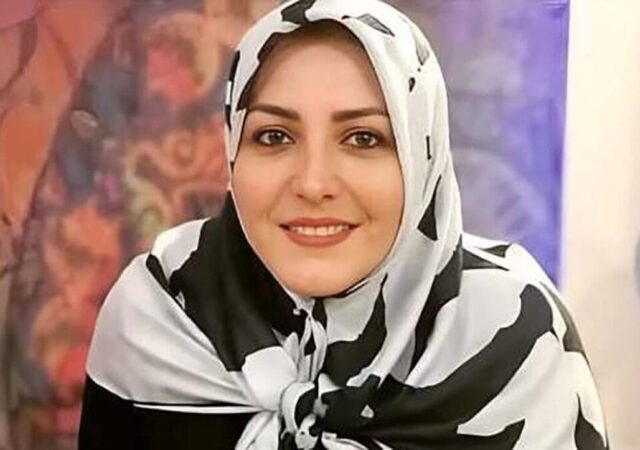 ژست دیدنی المیرا شریفی‌مقدم در کنار یک شتر+ عکس