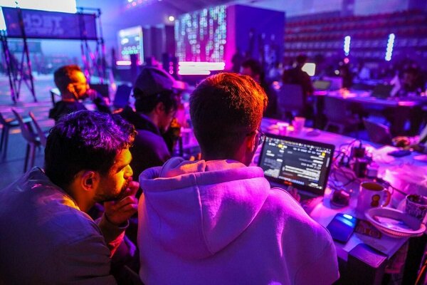 آغاز فراخوان مستمر پذیرش دانشجوی فناور در دانشگاه آزاد اسلامی