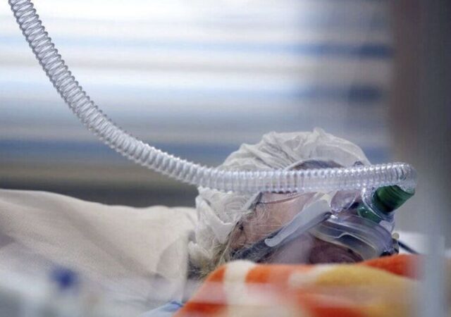 بازیگر مشهور کشور در آی‌سی‌یو بستری شد / مردم دعا کنند