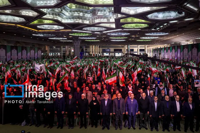 برگزاری مراسم چهلم جان‌باختگان دی ماه توسط دولت+ عکس