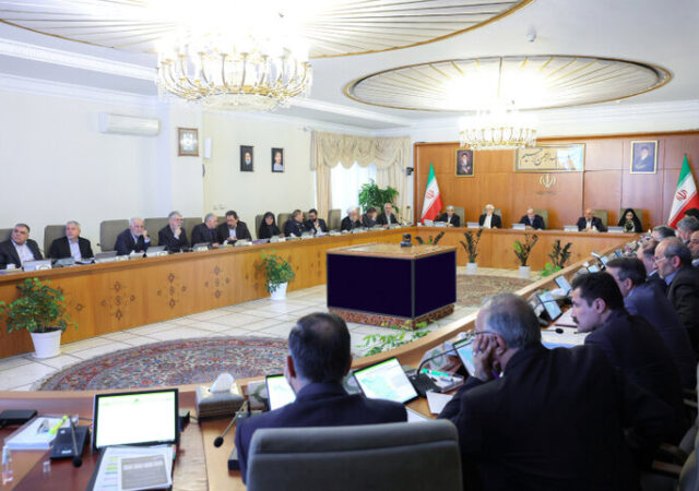 تداوم مدیریت مصرف، توسعه زیرساخت‌ها،رشد ظرفیت تولید برق و مهار تنش آبی