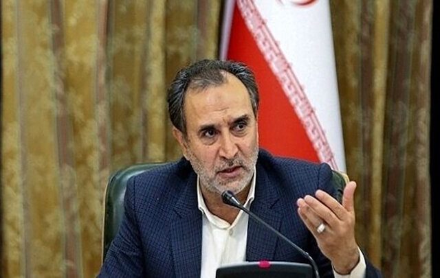 دهقان: دولت باید با شلاق، ارز صادرکنندگان بدعهد را برگرداند