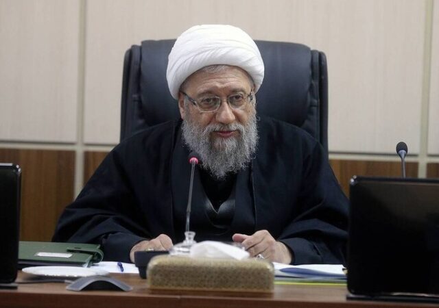 راهپیمایی ۲۲ بهمن مظهر ایستادگی ملت ایران است