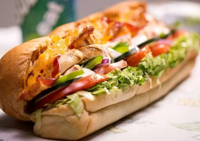 روش تهیه ساندویچ بلغاری تنوری در منزل