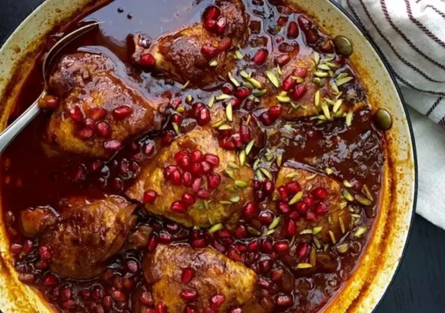 طرز تهیه مرغ سماقی با این دستور ویژه مخصوص مهمانی‌های دوستانه