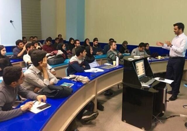 نیمسال دوم تحصیلی از فردا آغاز می‌شود/ کلاس‌های دانشگاه حضوری یا غیرحضوری؟