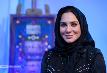 واقعیت انسان‌ها در جنگ عریان می‌شود؛ روایت یک مادر در دل بحران/ سینمای ایران شبیه شعر است/ مجیدی، فرهادی و سیف‌الله داد برای من الهام‌بخش بوده‌اند