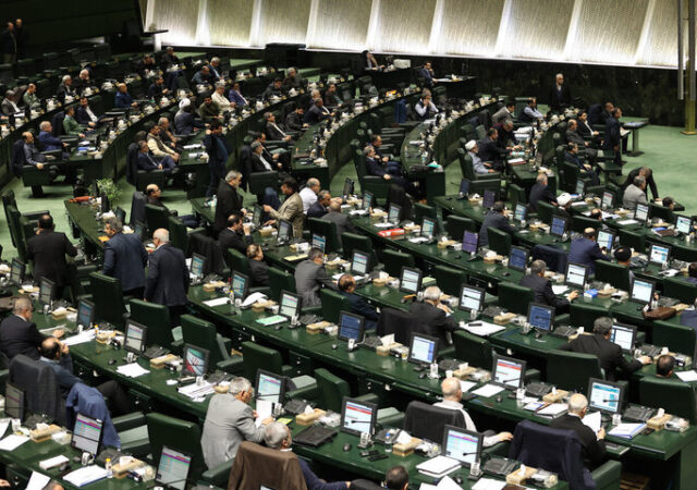 پایان پنجمین جلسه بررسی بودجه؛ جلسه بعدی فردا برگزار می‌شود