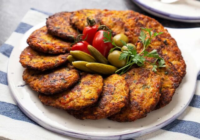 کوکوی مرغ و پیازچه ؛ افطاری ساده ، فوری و مقوی