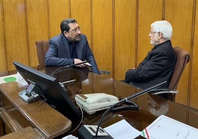دیدار عارف و اتابک با محور تأمین کالا‌های اساسی و استمرار تولید