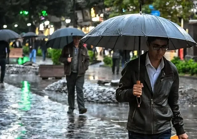 هشدار جدی به تهرانی ها/ بارش‌های پایتخت از فردا آغاز می‌شود