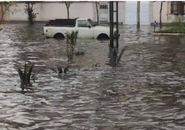 بارش شدید باران در مینودشت و آبگرفتگی معابر گلستان+ عکس
