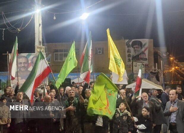 تجمع حماسی مردم اردستان در ایستگاه پنجاه و هشتم