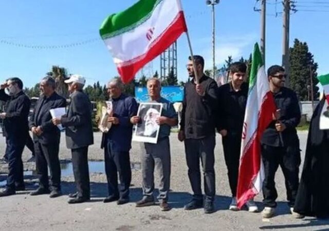 تشکیل زنجیره انسانی در مقابل نیروگاه شهید سلیمی نکا