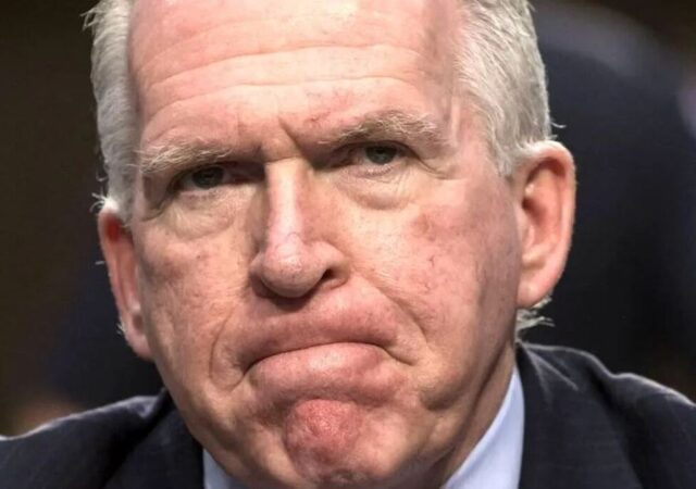 رئیس سابق سیا خواستار برکناری ترامپ شد/ متمم ۲۵ قانون اساسی را فعال کنید